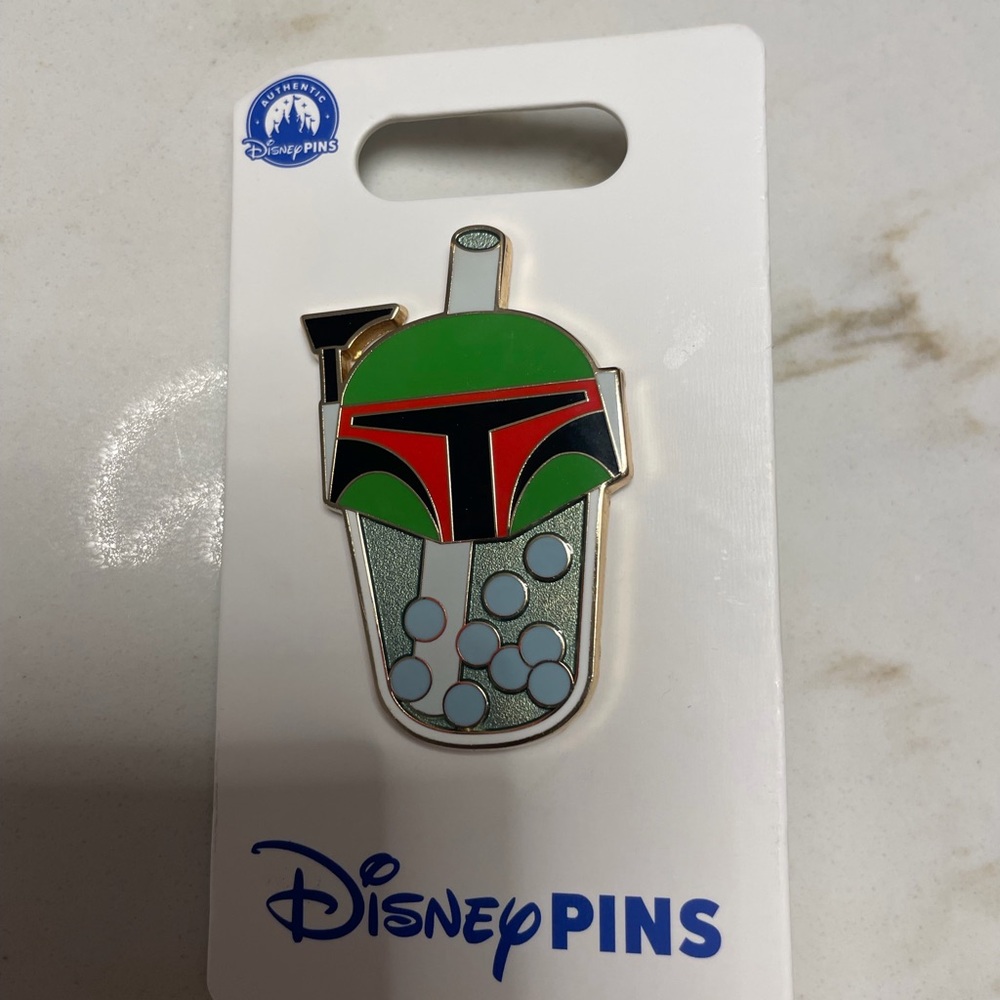 Disney Boba Fett bobba Tea Pin - Green, Red, Black